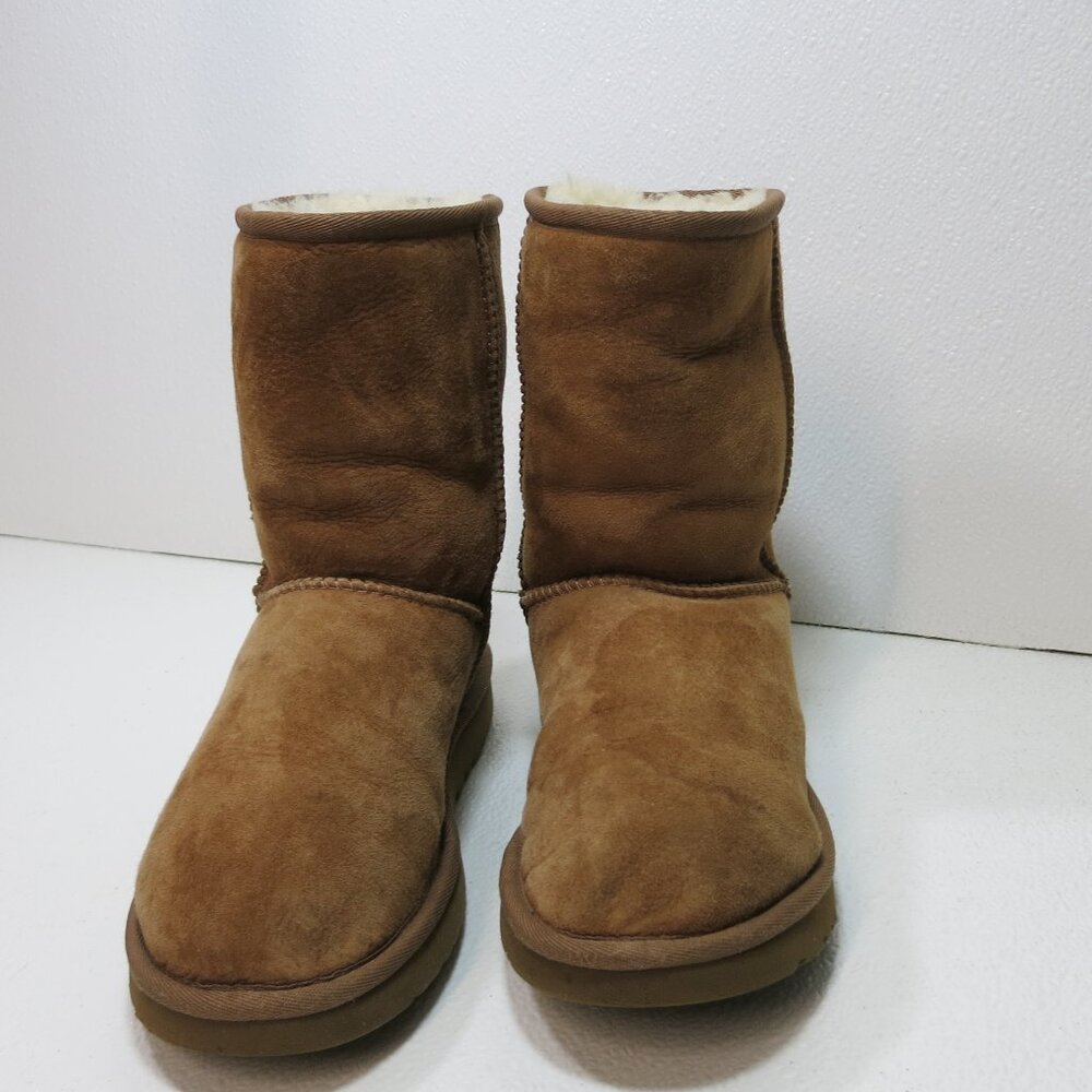 UGG Australia Classic Short Insulated Winter Boots Women's footwear Shoes Sz 6, - Picture 5 of 6